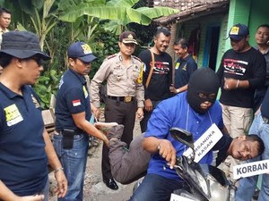 Seorang Menantu Bunuh Mertua karena Jengkel Istrinya Sering Diintip