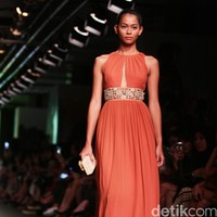Sebastian Red by Sebastian Gunawan Plaza Indonesia Fashion Week 2016 at Plaza Indonesia. Thamrin. Jakarta. [Foto: Mohammad Abduh/Wolipop]