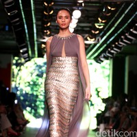 Sebastian Red by Sebastian Gunawan Plaza Indonesia Fashion Week 2016 at Plaza Indonesia. Thamrin. Jakarta. [Foto: Mohammad Abduh/Wolipop]