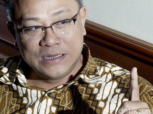 Jejak Jumhur Hidayat, Komite KAMI yang Ditangkap Polisi