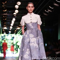 Sebastian Red by Sebastian Gunawan Plaza Indonesia Fashion Week 2016 at Plaza Indonesia. Thamrin. Jakarta. [Foto: Mohammad Abduh/Wolipop]