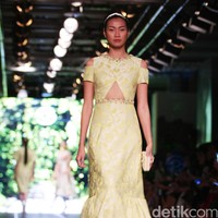 Sebastian Red by Sebastian Gunawan Plaza Indonesia Fashion Week 2016 at Plaza Indonesia. Thamrin. Jakarta. [Foto: Mohammad Abduh/Wolipop]