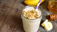CAPRICORN : Mengatur waktu dengan cermat, demikian juga untuk sarapan. Karena itu zodiak ini bisa menyiapkan makanan semalam sebelumnya. Seperti overnight oat. Semua diracik dalam botol dan paginya tinggal menikmati.Foto: iStock