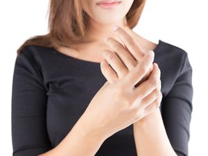 Cara-cara Ini Bisa Bantu Redakan Keluhan Ringan Akibat Trigger Finger