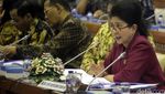 Menkes-Komisi IX Raker Bahas Vaksin Palsu