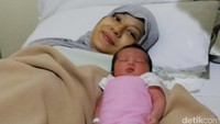 Putri kedua mereka diberi nama Miskha Arrawfa Najma.