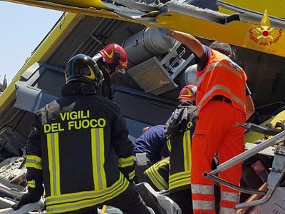 2 Kereta Tabrakan di Italia, 20 Orang Tewas