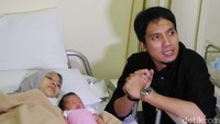 Chacha dan Desta saat ditemui di Rumah Sakit Asih, Panglima Polim, Jakarta Selatan, Rabu (13/7/2016).