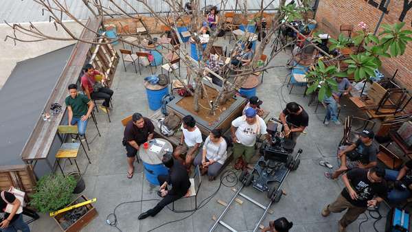 Yuk, Intip Proses Syuting Film Sabtu Bersama Bapak Yuk, Intip Proses Syuting Film Sabtu Bersama Bapak