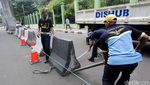 Jalan Lapangan Tembak Dipasangi Pembatas