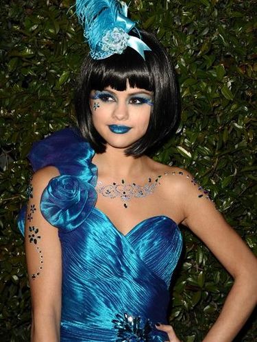 10 Penampilan Makeup Dan Rambut Terbaik Selena Gomez 10 Penampilan Makeup Dan Rambut Terbaik Selena Gomez