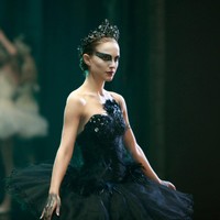 Natalie Portman bahkan pernah menjadi sangat kurus saat membintangi film ‘Black Swan’ yang rilis pada 2010.  Foto: Dok. Fox Searchlight Pictures