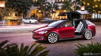 Model terbaru ini memiliki performa yang sama dengan Tesla Model X 75D yang berakselerasi dengan kecepatan 0-60 mil dalam 6 detik. Foto: Tesla