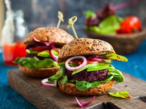 Mau Buat Burger Sehat dan Enak? Lakukan 5 Trik Ini
