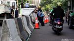 Jalan Lapangan Tembak Dipasangi Pembatas