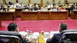 DPR, Menkeu, Kepala Bappenas, Gubernur BI dan Kepala BPS Bahas APBNP 2017