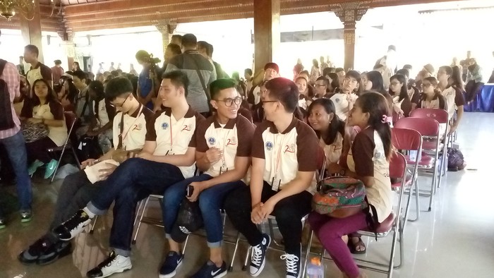 Putra Presiden Jokowi Ikuti KKN 21 Hari di Desa Terpencil