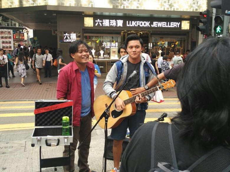 Misi Sule Lewat Film Hongkong Kasarung Misi Sule Lewat Film Hongkong Kasarung
