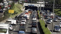 Kemecetan mulai terjadi di sejumlah titik.