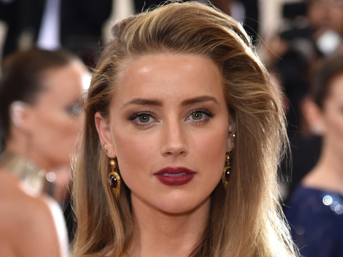Amber Heard Bantah Rilis Video KDRT Johnny Depp ke Media