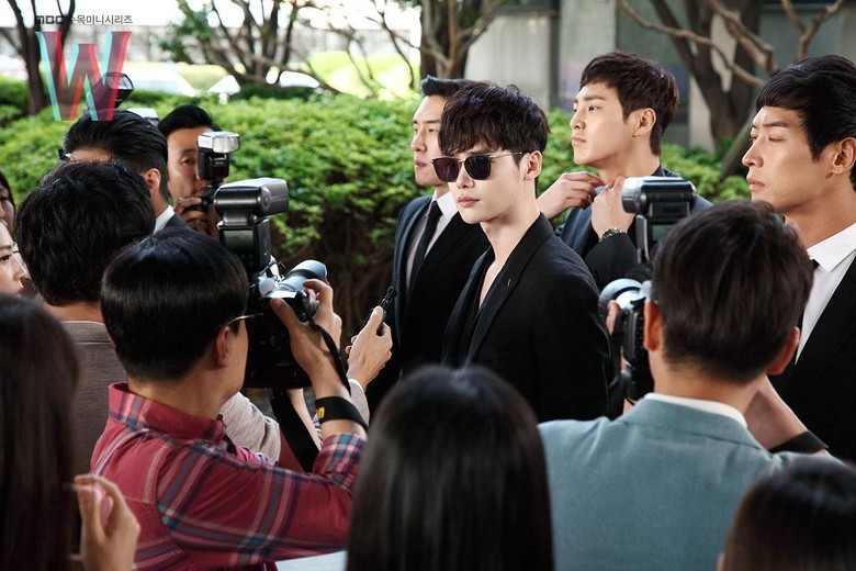 Semua yang Perlu Kamu Tahu tentang Drama Baru Lee Jong Suk W Semua yang Perlu Kamu Tahu tentang Drama Baru Lee Jong Suk W