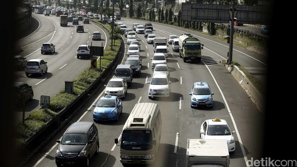 Tol JORR Mulai Padat