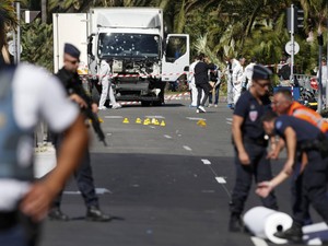 Korban Tewas Serangan Truk Maut di Nice Prancis Bertambah Jadi 85 Orang