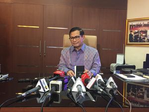 Seskab Minta Menkes Segera Data dan Vaksin Ulang Anak di 14 RS