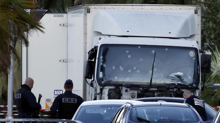Truk Putih Pembunuh Massal di Nice Disewa Pelaku Sejak 2 Hari Lalu