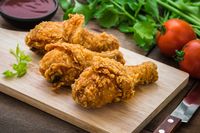 Mana Yang Kalorinya Lebih Tinggi Fried Chicken Bagian Dada Atau Paha