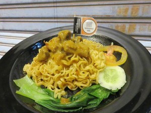 Yuk, Jajan Kenyang Mie Instan Spesial Aneka Topping!