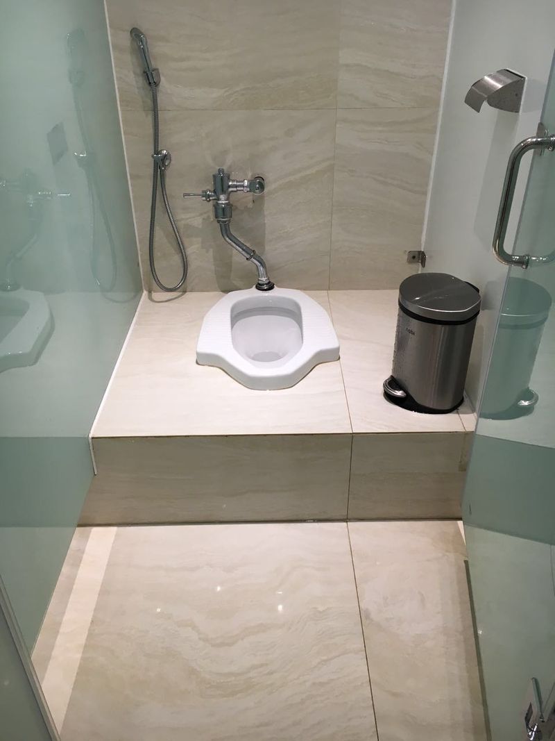PT KAI membenahi toilet Stasiun Gambir