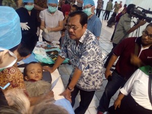 Kejagung Gelar Bakti Sosial dengan Sunatan Massal dan Operasi Katarak
