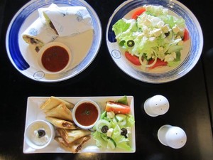 Gyros Alley: Mencicip Gyros Souvlaki Lamb dan Greek Salad yang Enak dan Sehat