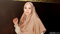 Istri dari Guntur Bumi itu kini sedang sibuk bertausiah. Pool/Gus Mun/detikFoto.