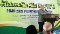 Din Syamsuddin memberikan sambutan.