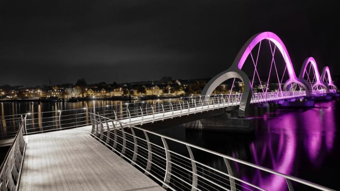 Menengok Kerennya Jembatan Pedestrian Terpanjang di Eropa