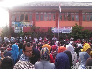 Pemkab Garut Imbau Ortu Antar Anak di Hari Pertama Sekolah