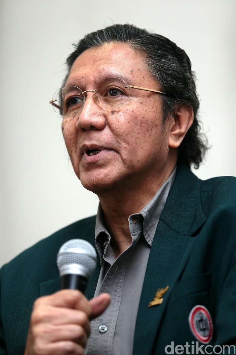 Di Balik Sengkarut Panjang Jokowi Vs Prof Ilham Oetama Marsis Di Balik Sengkarut Panjang Jokowi Vs Prof Ilham Oetama Marsis