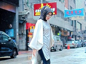 Foto: Cara Dian Pelangi & Selebgram Hijab Tampil Stylish Pakai Celana Cutbray