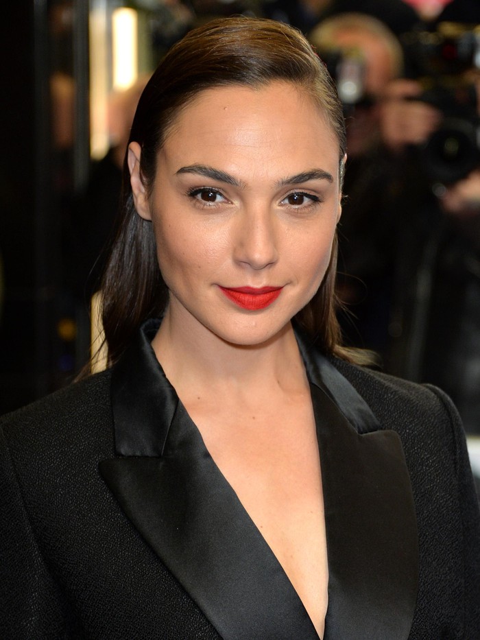 Gal Gadot Merasa Nyaman Diarahkan Sutradara Perempuan