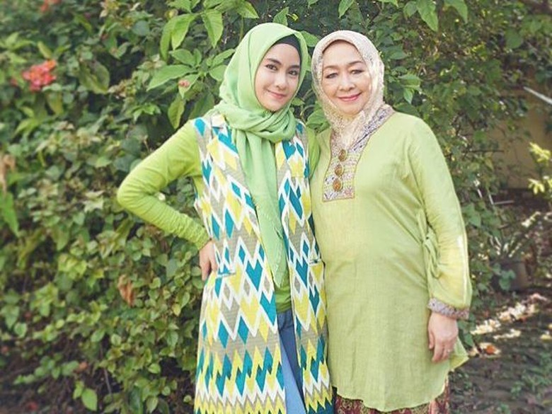 Anisa Rahma Mantap Berhijab Setelah Tiga Hari Merenung Anisa Rahma Mantap Berhijab Setelah Tiga Hari Merenung