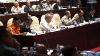 Komisi V DPR mengusulkan persetujuan mengenai anggaran RAPBN Perubahan 2017 3 kementerian tersebut untuk dibawa ke rapat paripurna DPR.