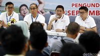 Direktur Pemasaran FIFGroup, Djap Tet Fa, memberikan keterangan terkait progam nonton bareng gratis Moto GP 2016, yang dilakukan oleh FIFAstra, di Jakarta, Selasa (19/07/2016).
