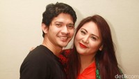 Iko Uwais pun tampak hadir bersama Audy Item. Pool/Gus Mun/detikFoto.