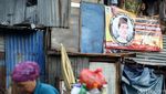 Potret Kehidupan di Pinggiran Rel Ibukota