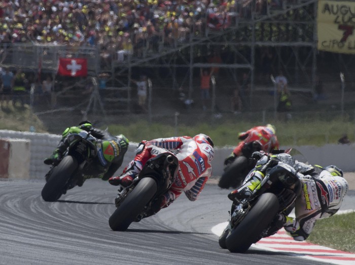 MONTMELO, SPAIN - JUNE 05:  Pol Espargaro of Spain and Monster Yamaha Tech 3 leads the field during the MotoGP race during the MotoGp of Catalunya - Race at Circuit de Catalunya on June 5, 2016 in Montmelo, Spain.  (Photo by Mirco Lazzari gp/Getty Images)