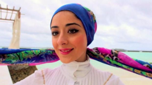 Tutorial Hijab Turban untuk Liburan ke Pantai