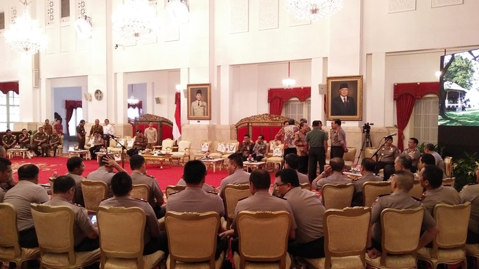 Jokowi Kumpulkan Seluruh Kapolda dan Kajati di Istana