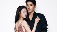 IU sebagai Hae Soo dan Lee Jun Ki yang memerankan pangeran ke-4 bernama Wang So. (Kim Yeong Jun/Cosmopolitan Korea)